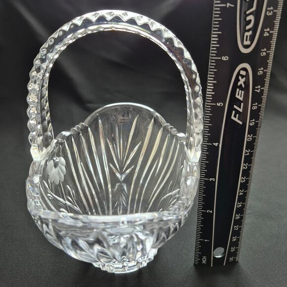 Princess House Romance Collection Crystal Clear Basket w Frosted Etched Flowers - Picture 9 of 15
